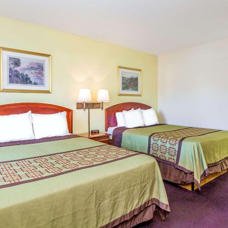 Super 8 By Wyndham Bakersfield/Central Ngoại thất bức ảnh
