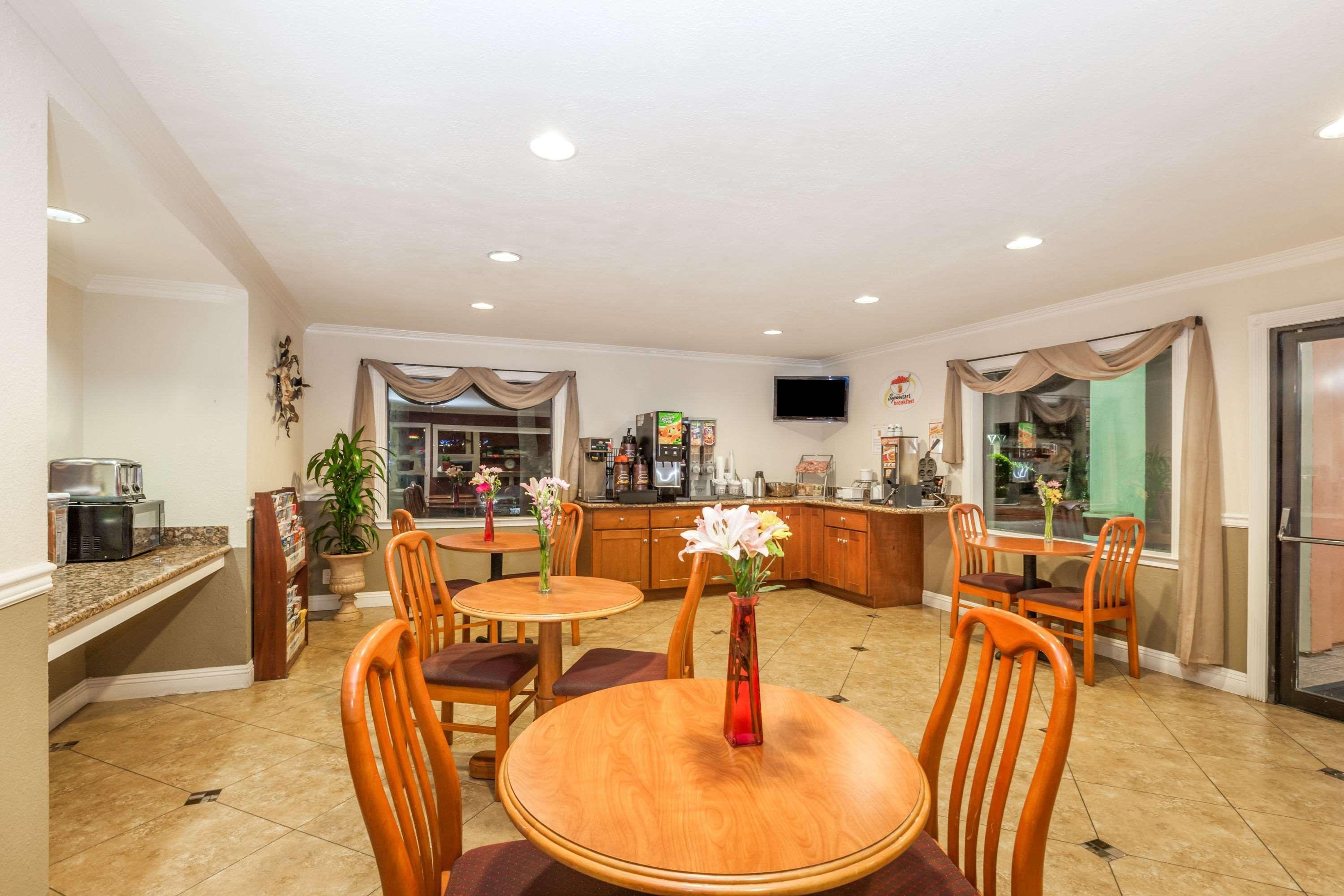 Super 8 By Wyndham Bakersfield/Central Ngoại thất bức ảnh