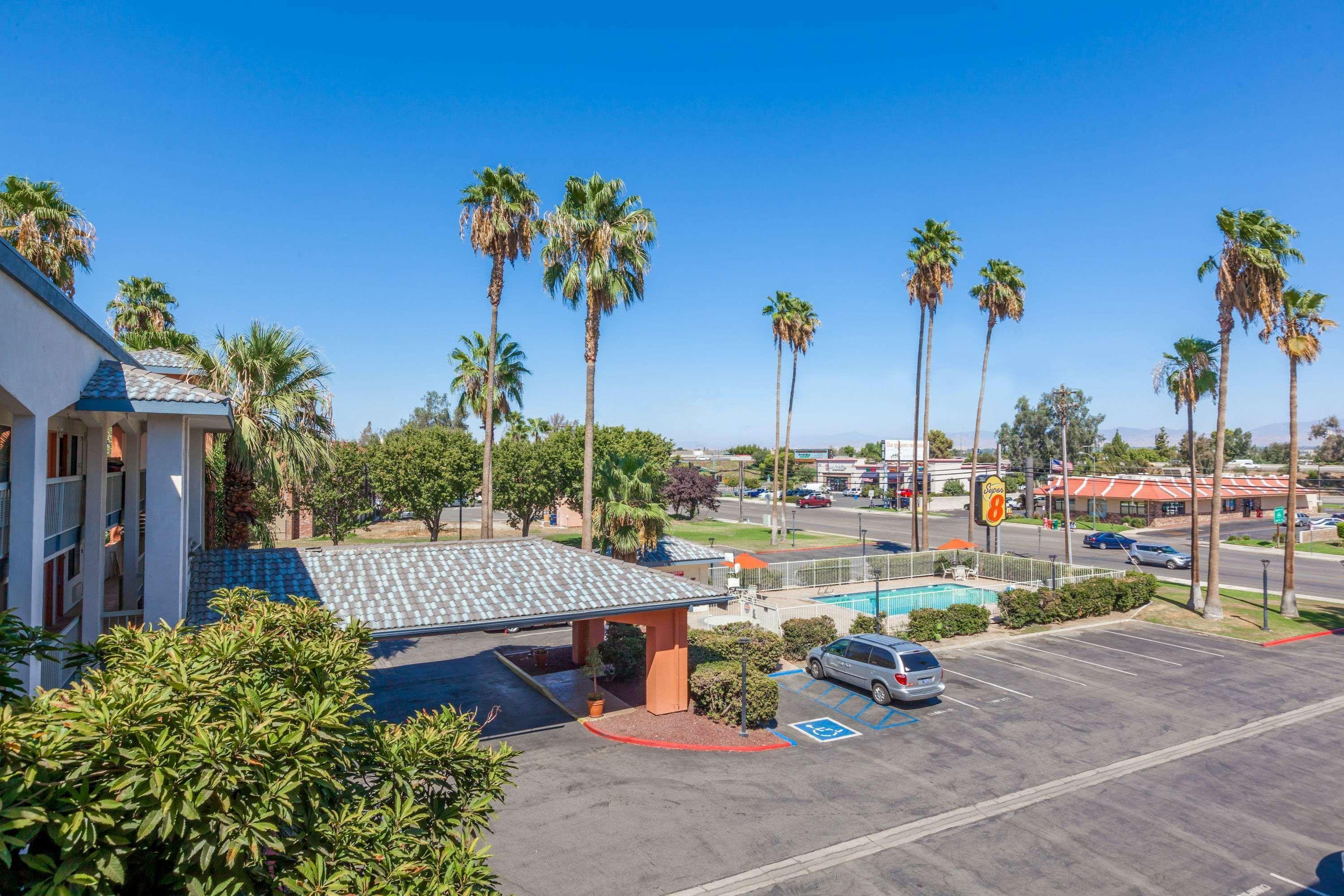 Super 8 By Wyndham Bakersfield/Central Ngoại thất bức ảnh