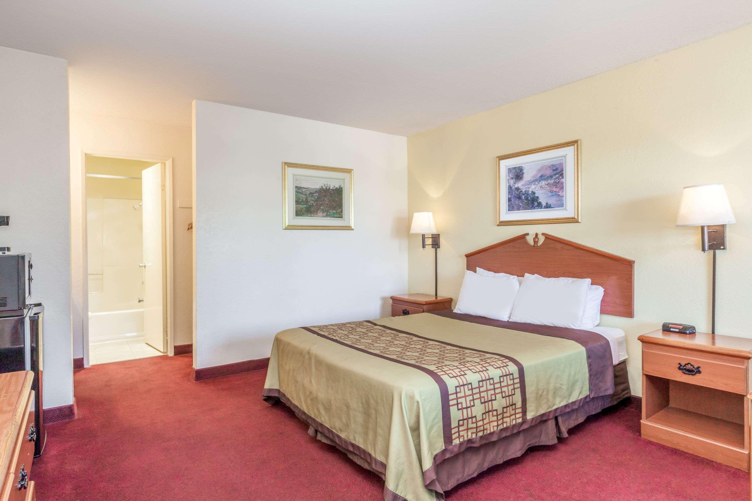 Super 8 By Wyndham Bakersfield/Central Ngoại thất bức ảnh